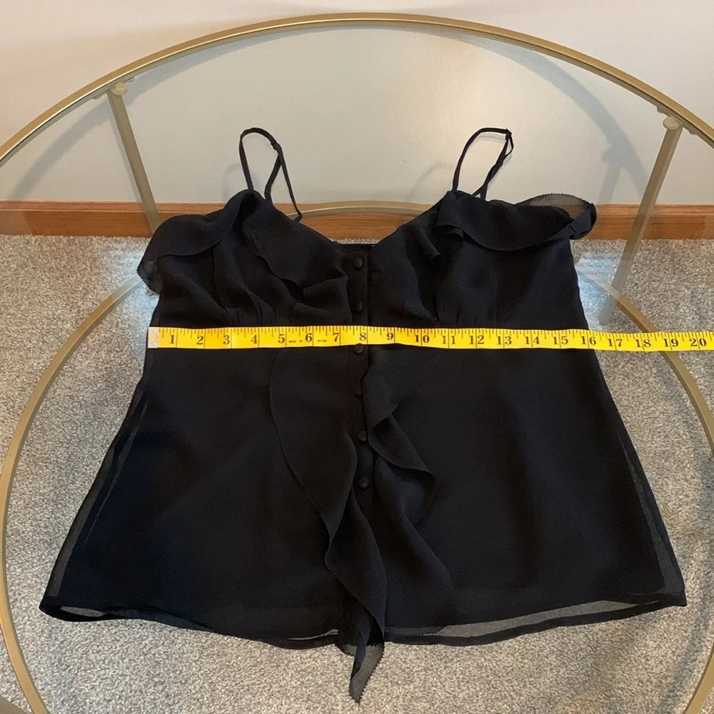 Banana Republic Silk Camisole with front ruffles Size 6 - Picture 11 of 16